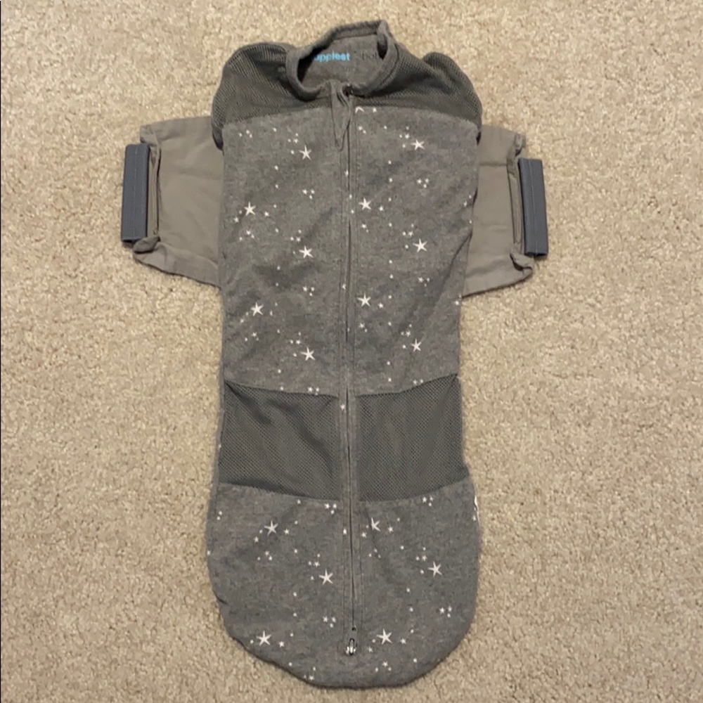 Happiest Baby Snoo Sleep Sack size small Grey